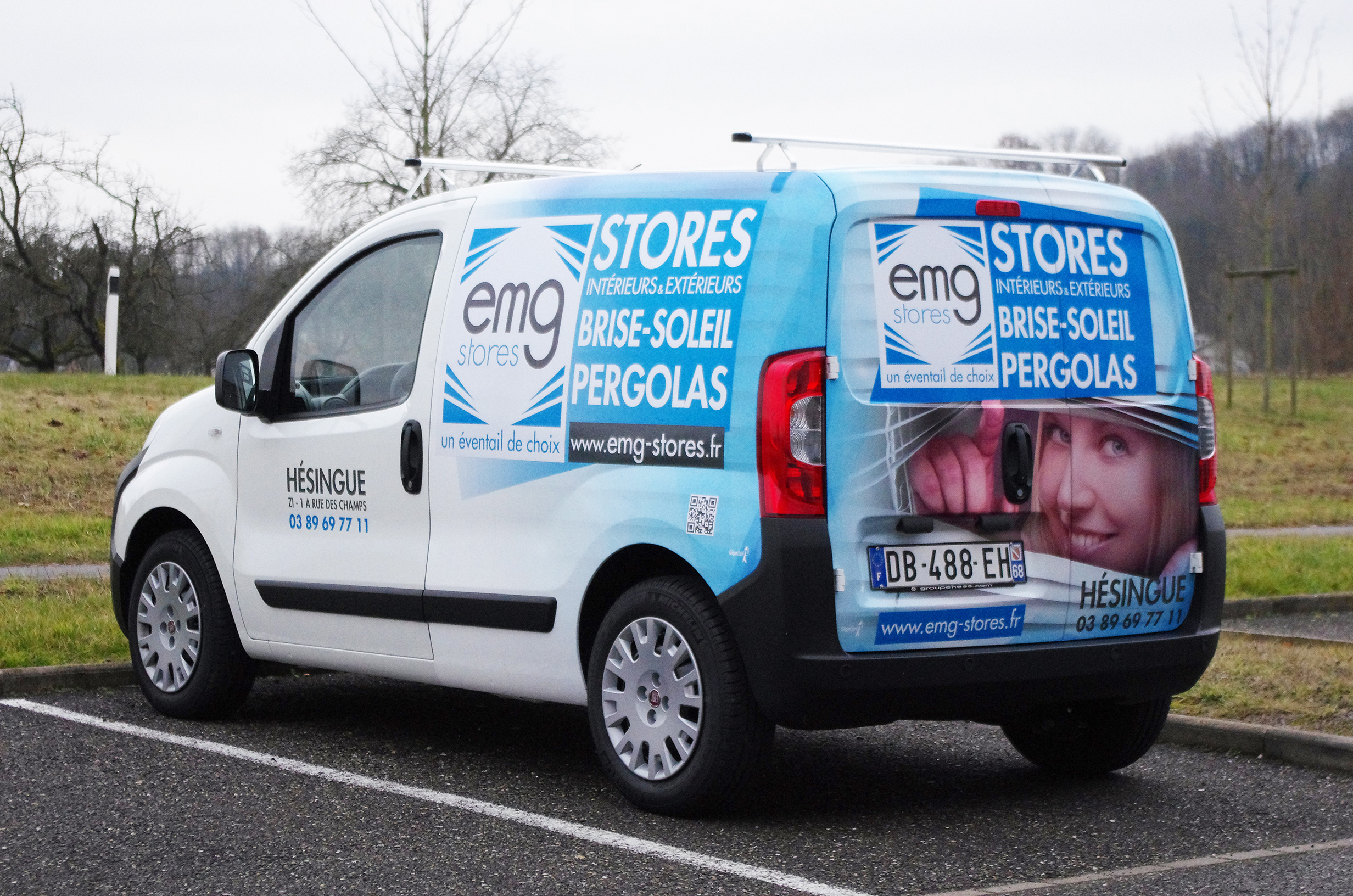 IMGP2183 emg stores semi covering